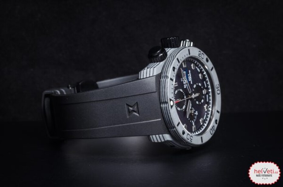 EDOX CO-1 Carbon Chronograph Automatic 01125-CLNGN-BUNN - main (3)