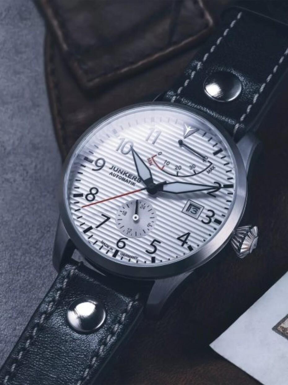 Junkers Flieger Powerreserve 964.01.03 - main (1)