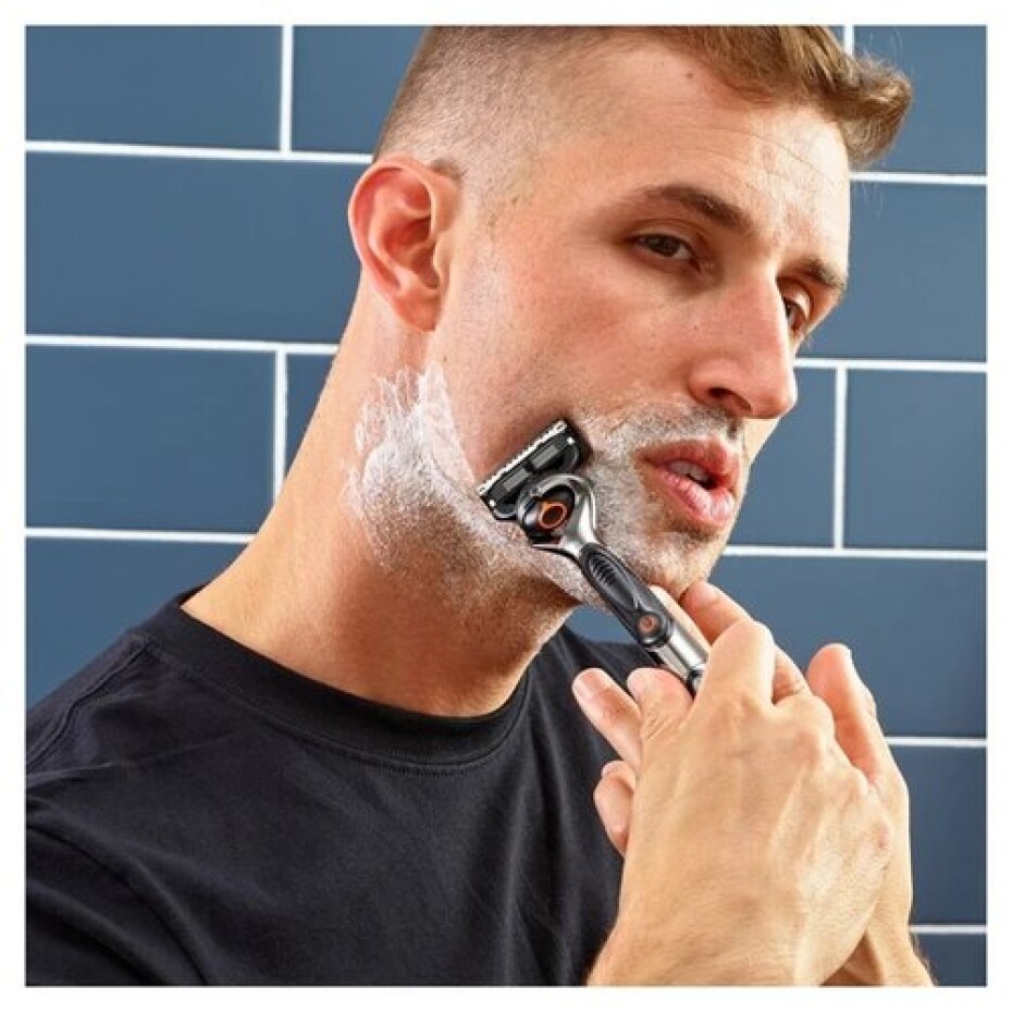 Gillette Pánský holicí strojek ProGlide Flexball +  1 hlavice Power - main (3)