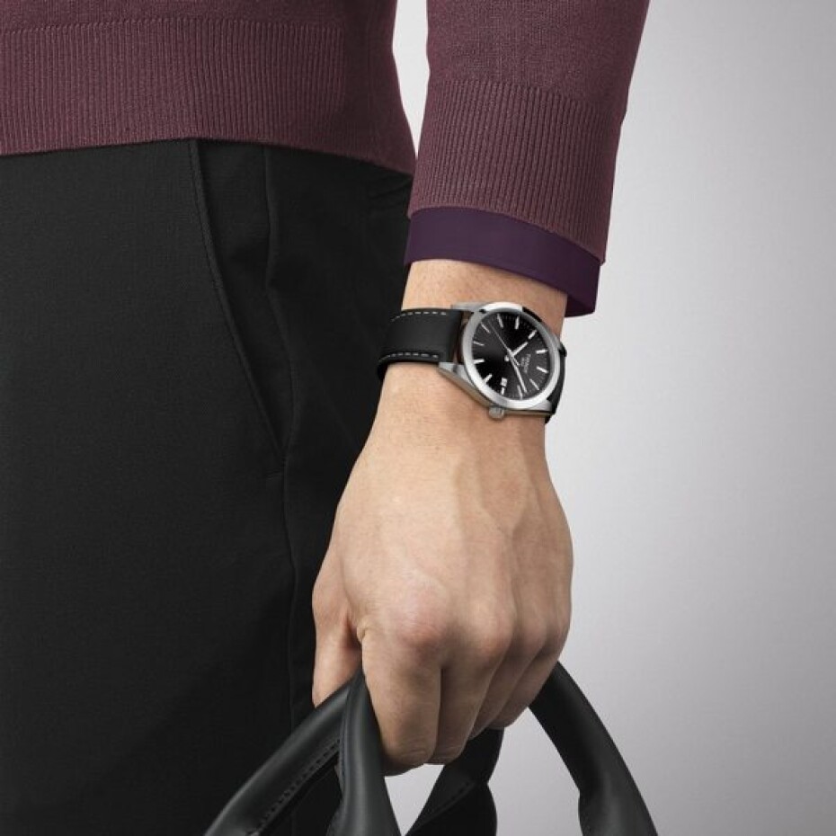 Tissot Gentleman Quartz T127.410.16.051.00 - main (2)