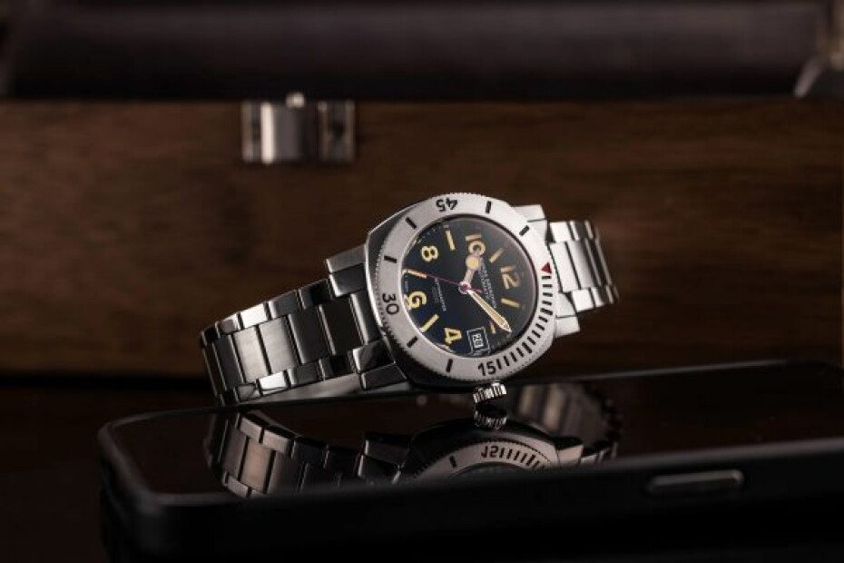 Nivada Grenchen Depthmaster Numerals Black - Black Leather - main (11)