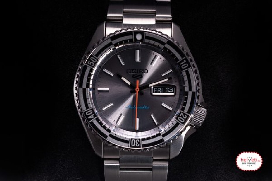 Seiko 5 SKX Sports Style SRPK09K1 55th Anniversary Retro Colour Collection - main (6)
