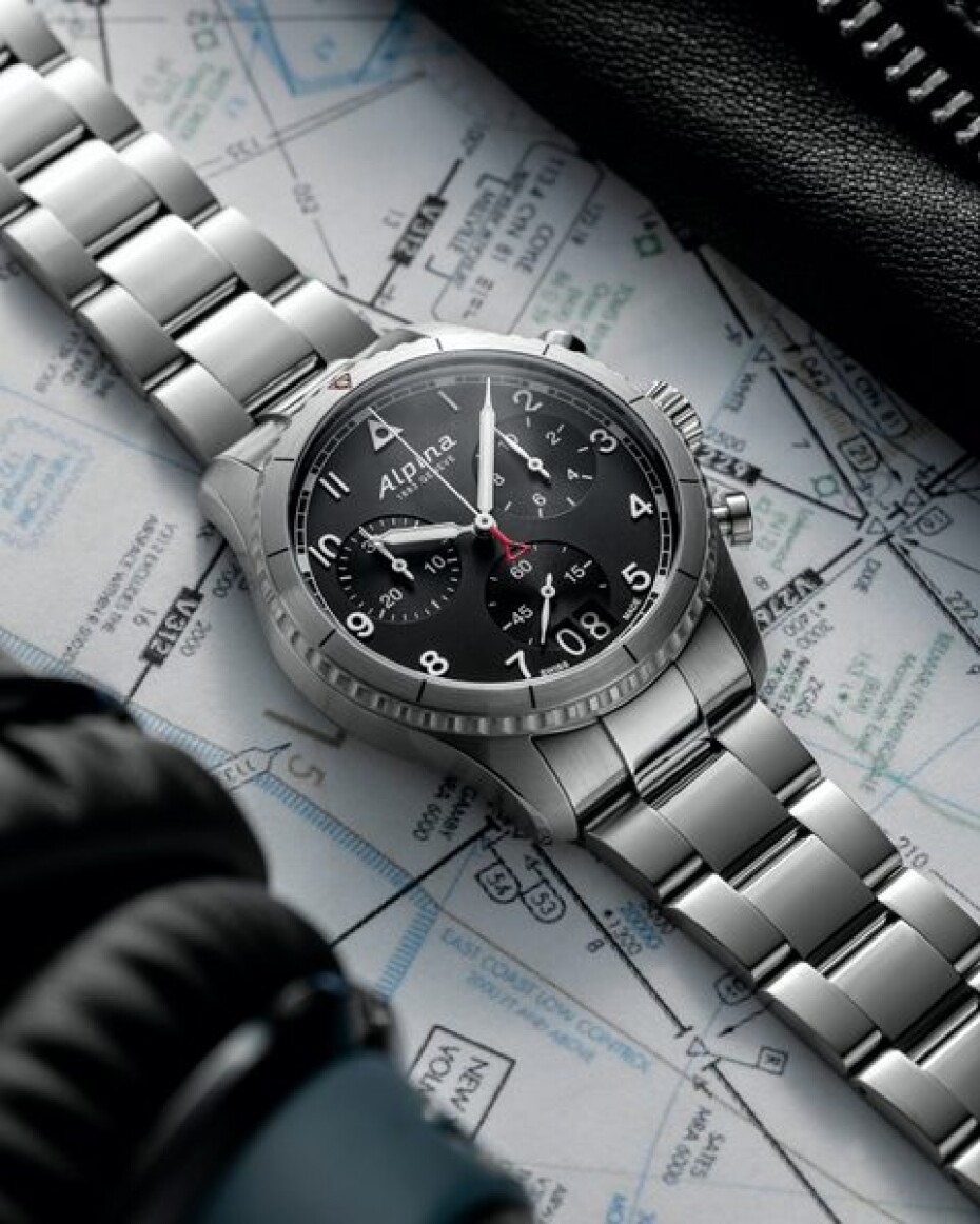 Alpina Startimer Pilot Quartz Chronograph Big Date AL-372BW4S26B - main (13)