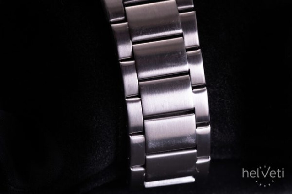 Citizen Eco-Drive Sports AW1760-81Z - Bazar - main (5)