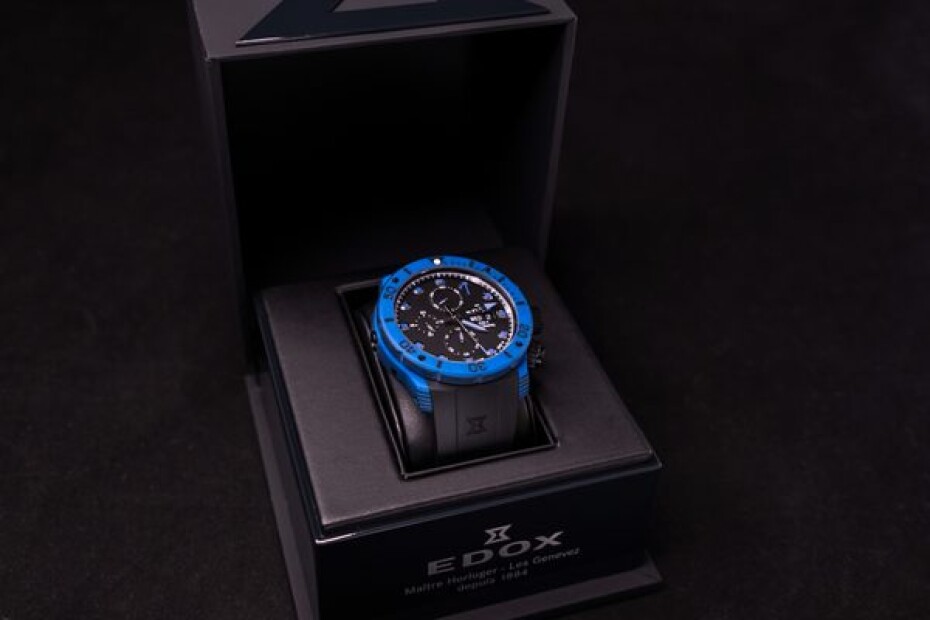 EDOX CO-1 Carbon Chronograph Automatic 01125-CLNBUN-NINBU - main (24)