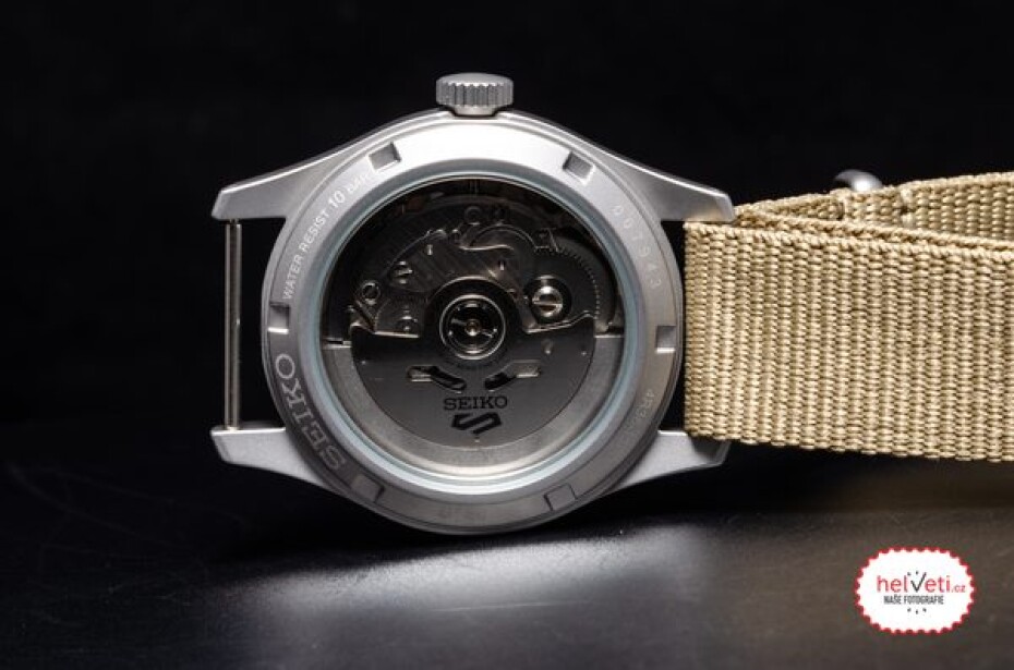 Seiko 5 Sports Automatic SRPJ83K1 - main (7)