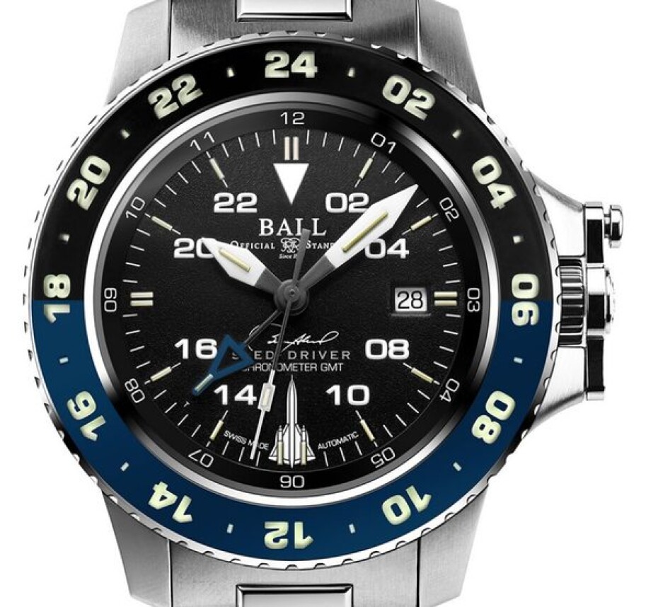 Ball Engineer Hydrocarbon AeroGMT (42 mm) COSC Sled Driver Limited Edition DG2018C-S17C-BK - main (2)