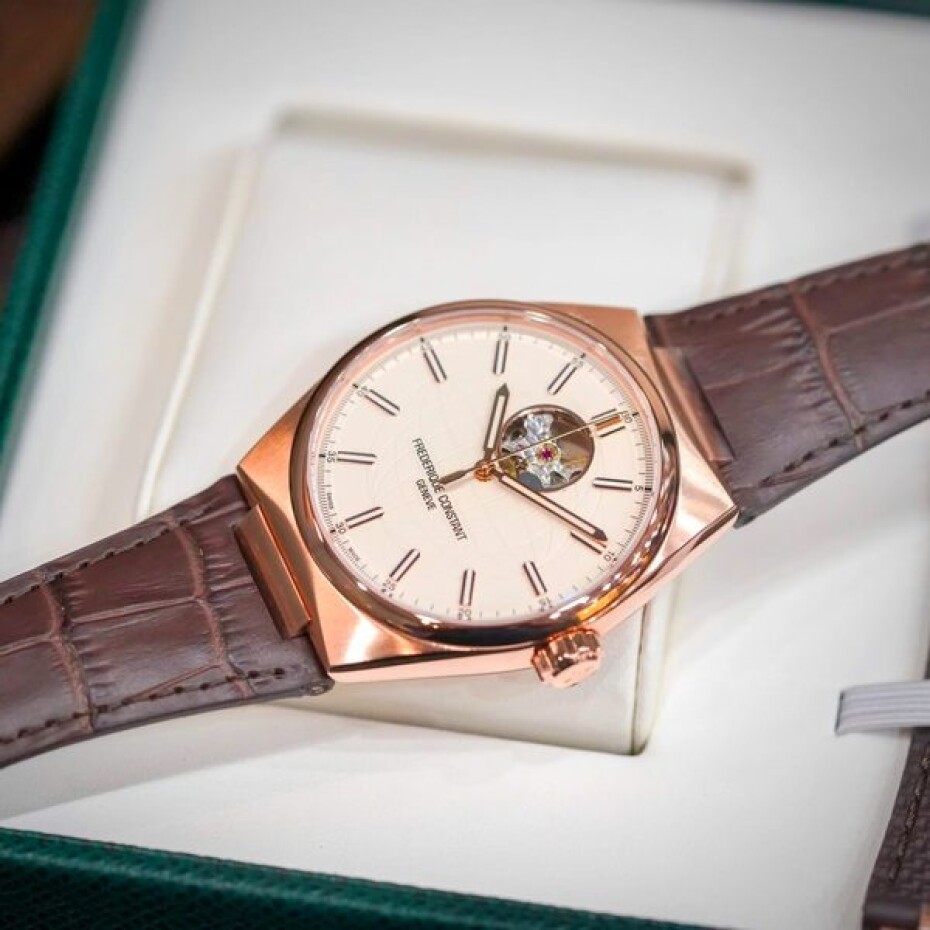 Frederique Constant Highlife Gents Heart Beat Automatic FC-310V4NH4 - main (14)