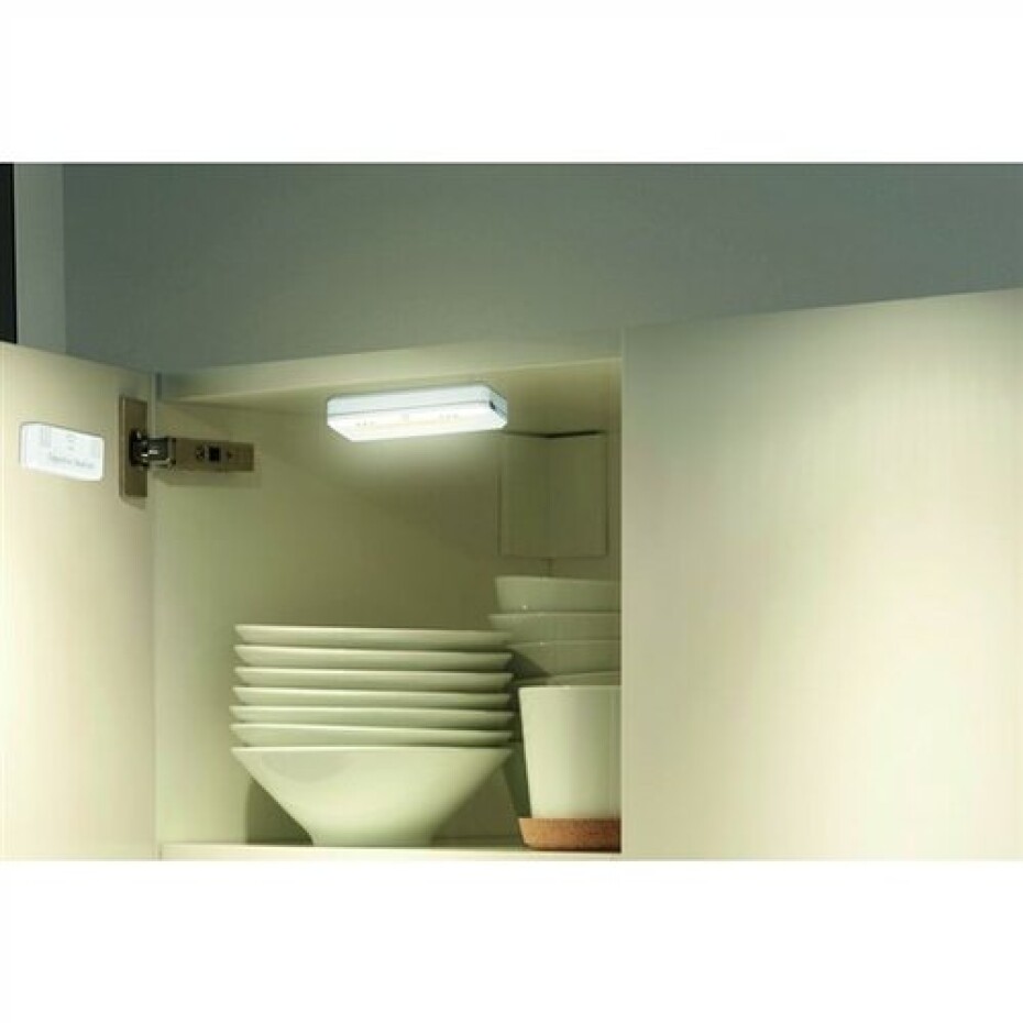 Solight WL908 LED světélka do skříní a zásuvek - main (1)