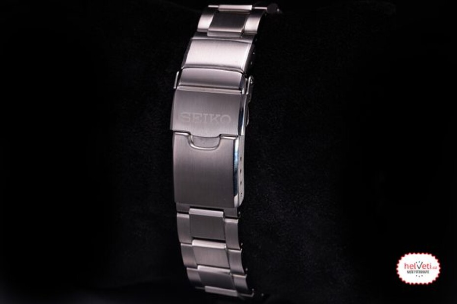 Seiko Prospex SPB299J1 Save the Ocean Special Edition - main (6)