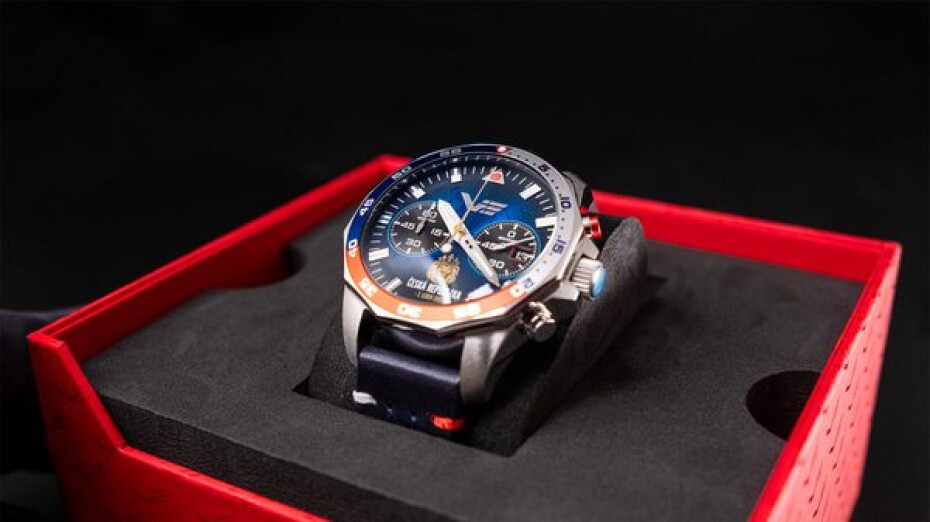 Vostok Europe Limitovaná edice Česká republika 6S21-225A481 - main (13)
