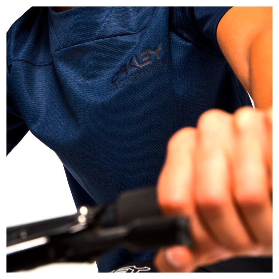 Dámský cyklistický dres Oakley  WMNS Factory Pilot Lite SS - main (4)