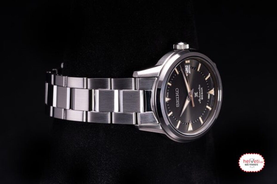 Seiko Alpinist SPB243J1 Modern Re-interpretation - main (3)