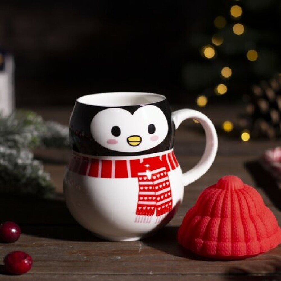 Altom Vánoční hrnek se silikonovým víčkem Penguin, 350 ml - main (2)