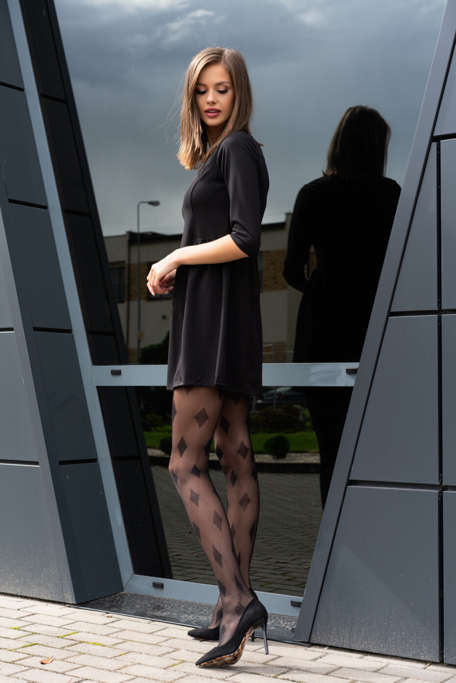 Merribel Šaty Kayceen Black S - main (1)