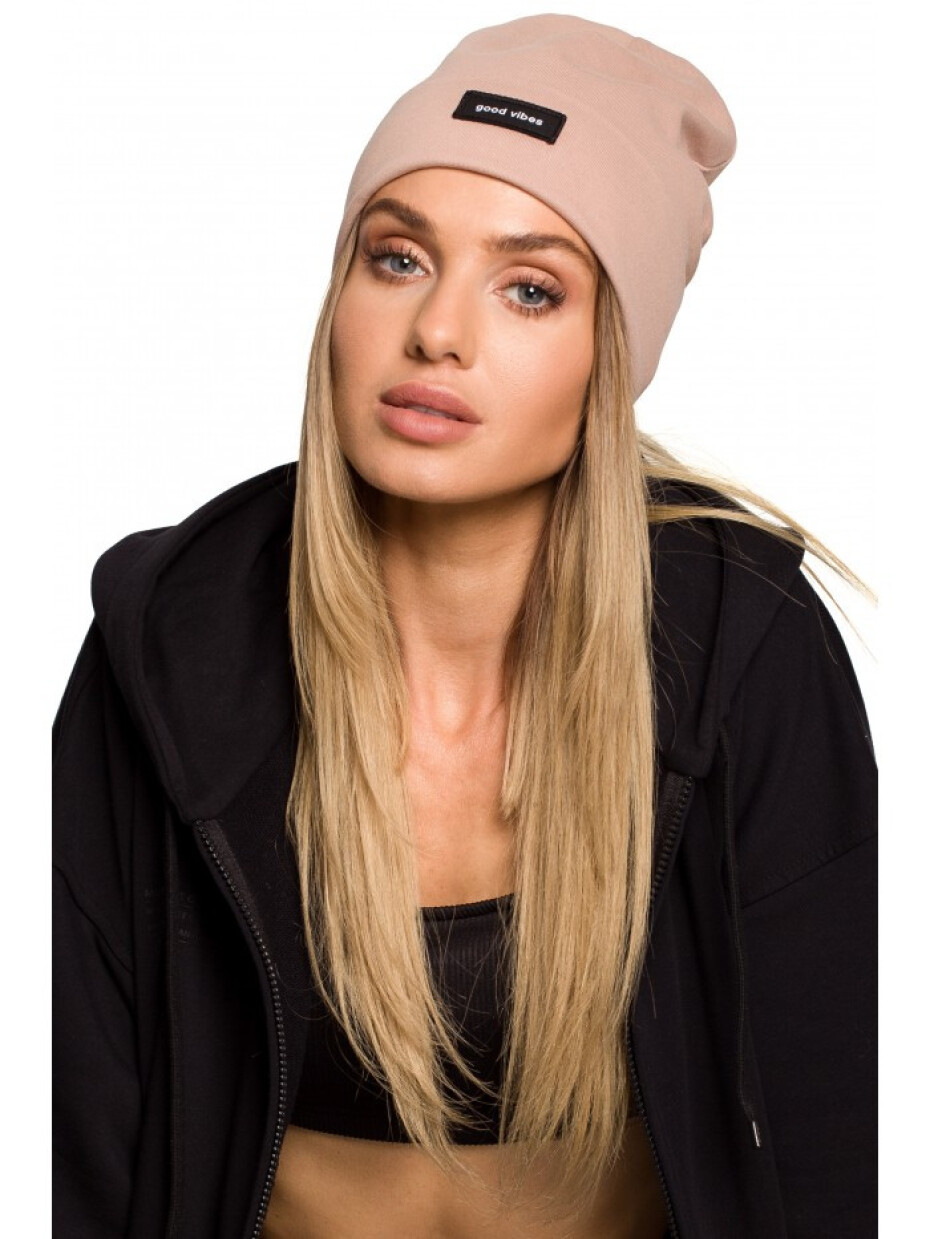 M624 Unisex čepice s kšiltem a odznakem "GOOD VIBES" - mocca EU UNI - main (1)