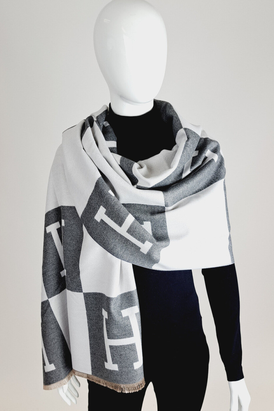 SZ-709 SCARF NAVŠTIVTE 186X70 - main (0)