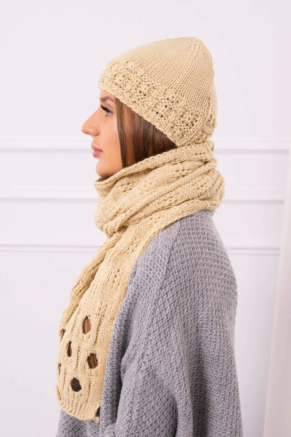 Dámská souprava se šálou Maja K327 beige UNI - main (2)