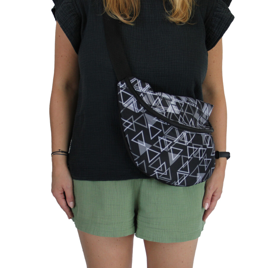 Bertoni Velká brašna do pasu Triangle Black 44 cm x 25 cm x 11,5 cm - main (2)