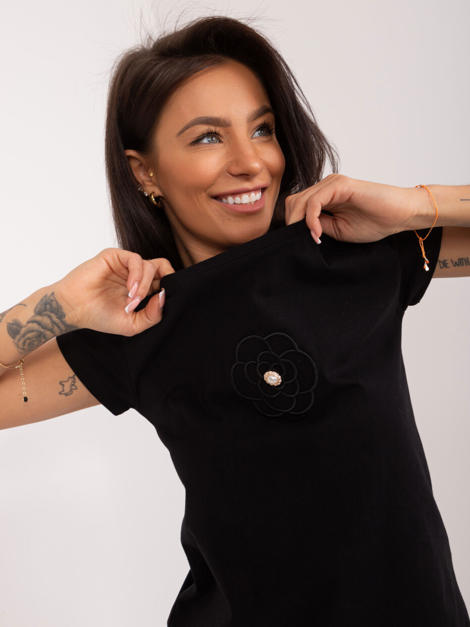 Černé dámské tričko s nášivkou BASIC FEEL GOOD Velikost: L / XL - main (0)